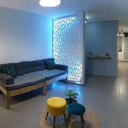 Jadessie " Centre Ville - Downtown " بوانت-آه-بيتر المظهر الخارجي الصورة