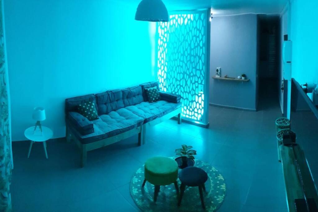Jadessie " Centre Ville - Downtown " بوانت-آه-بيتر المظهر الخارجي الصورة
