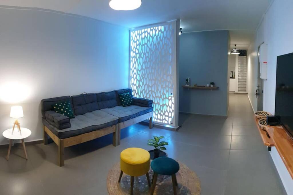 Jadessie " Centre Ville - Downtown " بوانت-آه-بيتر المظهر الخارجي الصورة
